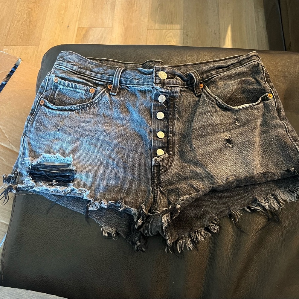 Faded black 501 levi shorts